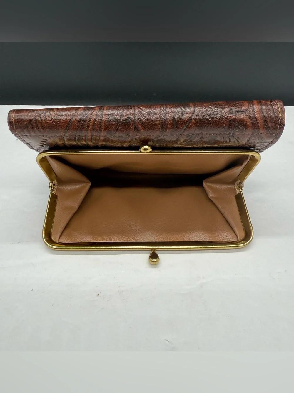 Vintage Amity Cowhide Leather Trifold Wallet